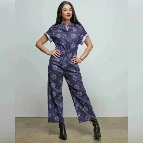 THE KIT. Floral Blue Issa Jumpsuit RARE Size XS - Picture 1 of 5